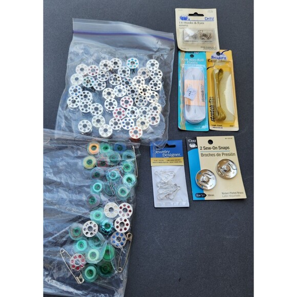 Metal  Plastic Bobbins with Color Thread Spools Sewing Machine Reels+ Notions - Picture 1 of 15
